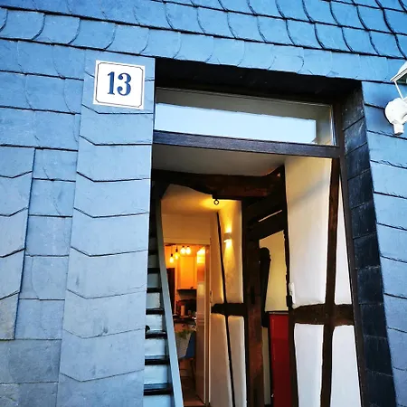 Zur Kleinen Hummel 5 Dtv-sterne Goedenroth